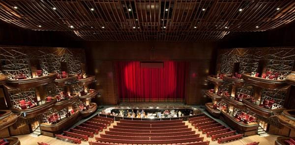 Dubai Opera