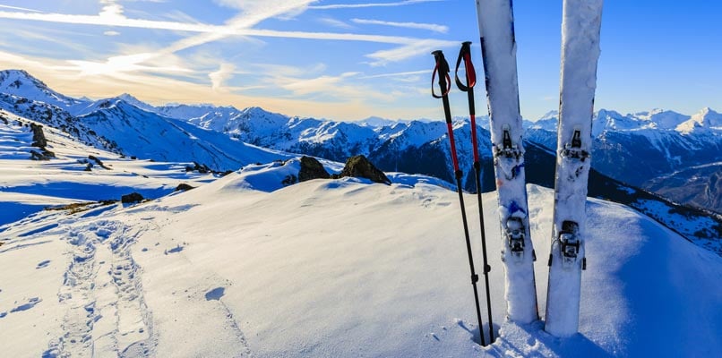 skis-806x400 skis-806x400