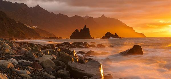 Cagliari, Italy - Flydubai